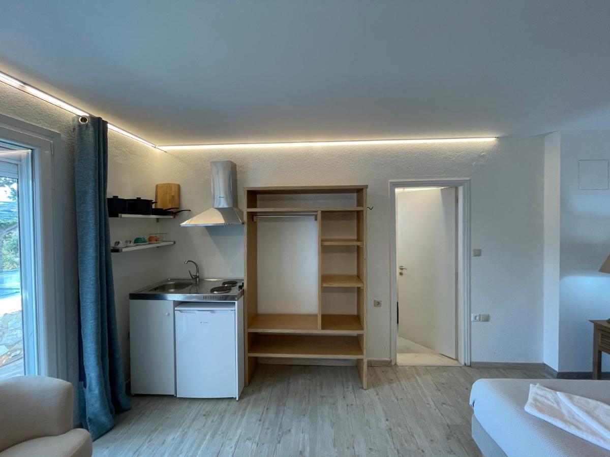 Syros Village Suites Vari  Екстер'єр фото