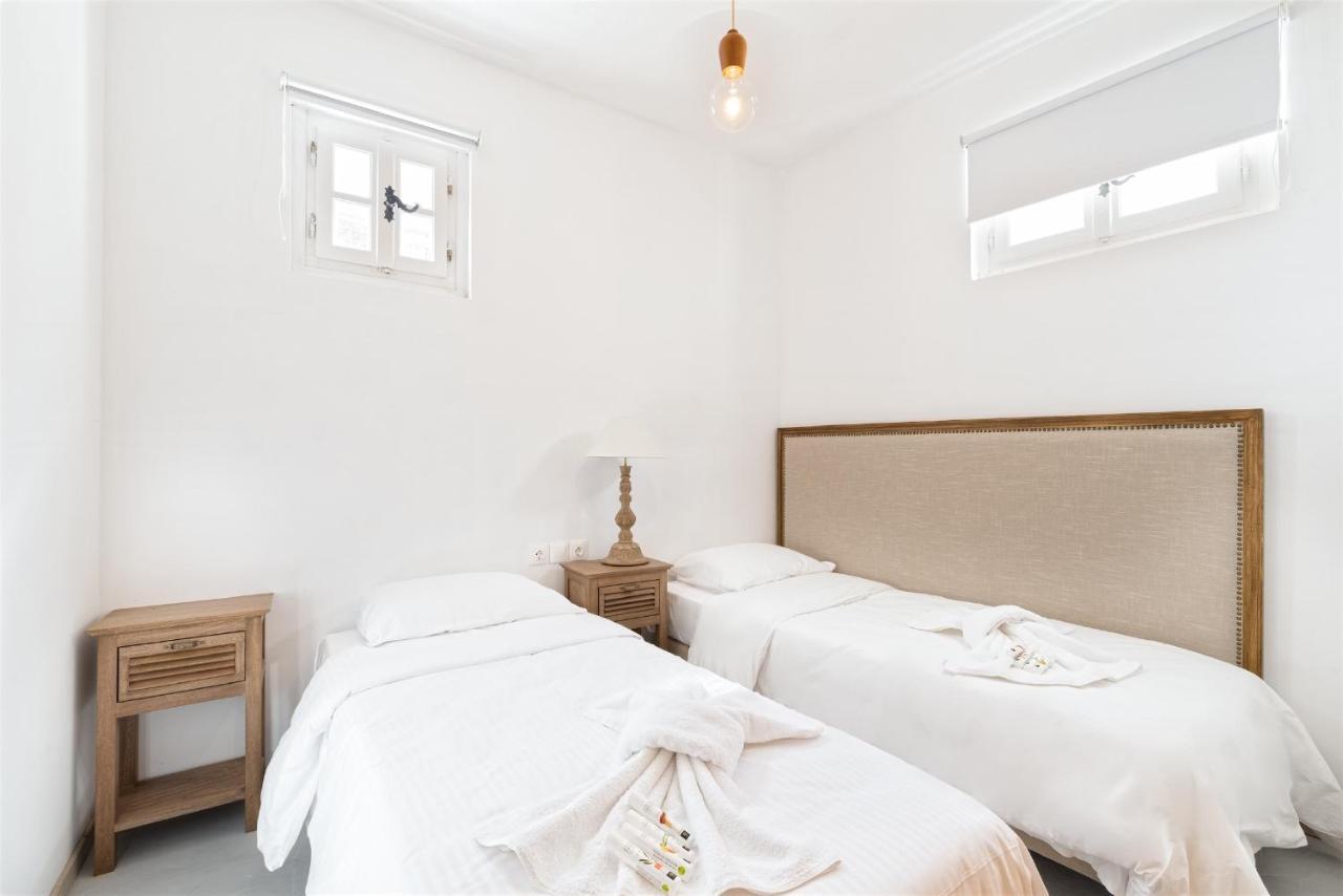 Syros Village Suites Vari  Екстер'єр фото