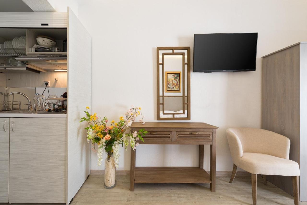 Syros Village Suites Vari  Екстер'єр фото
